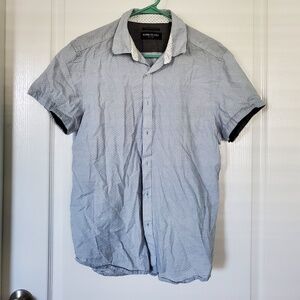 KENNETH COLE SIZE MEDIUM BUTTON UP